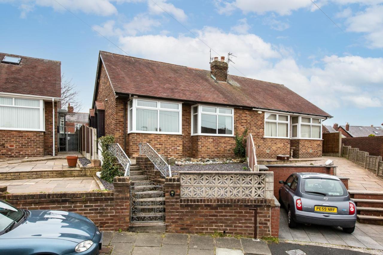 Hillside House - 2 Bedrooms Parking Wi-Fi Hospital Blackpool Exterior photo